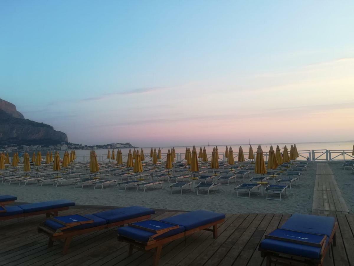 ホテル La Stanza Di Angi A Mondello パレルモ エクステリア 写真
